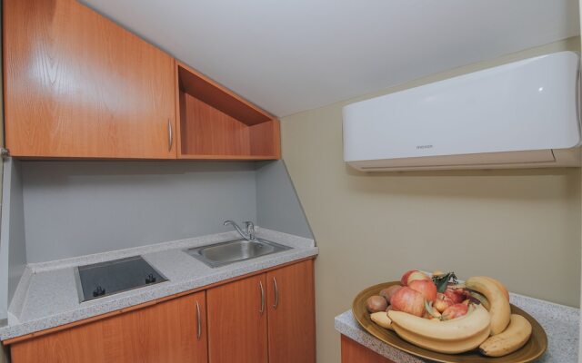 Pool Apartments Tolo