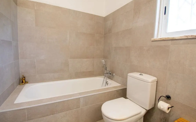 Pomba Beautifully Renovated With Heated Pool