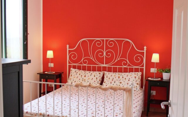 Spacious Holiday Home in Santa Lucia with Swimming Pool