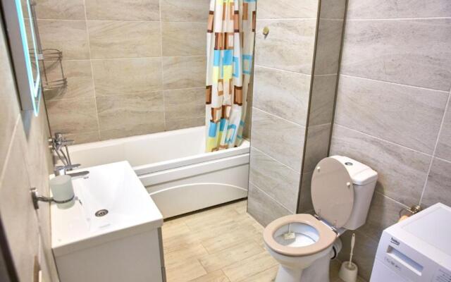 Apartament Hampton 1 by Alezzi