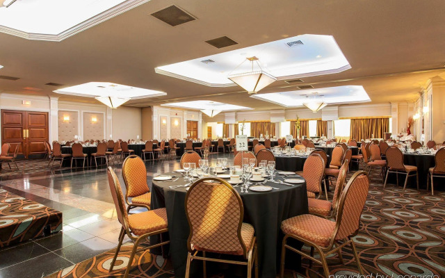 Hotel Universel Montreal