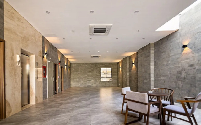 Hoang Thinh Hotel & Apartment Danang
