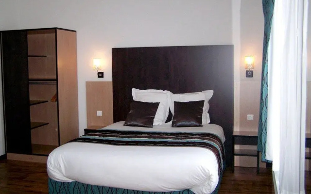 Brit Hotel Confort La Tour Blanche