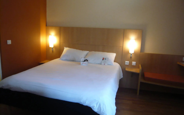 ibis Salon de Provence Sud