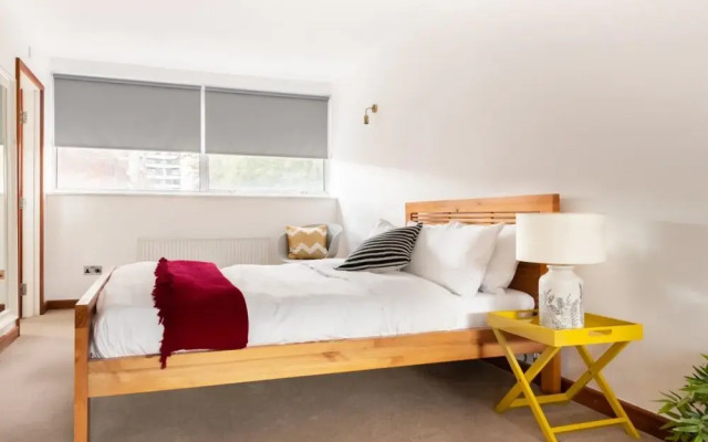 The Southwick Sanctuary - Large & Modern 6bdr with Terrace