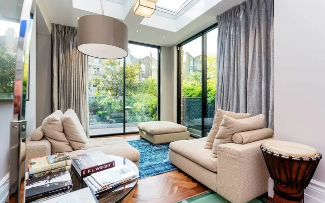 Luxury in Chelsea Townhouse