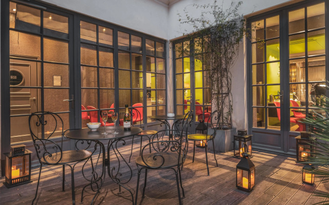 Hotel Le Petit Paris