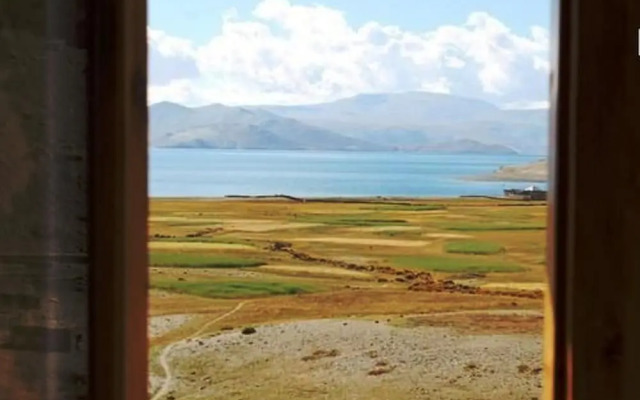 TIH Tsomoriri Hotel Lake View