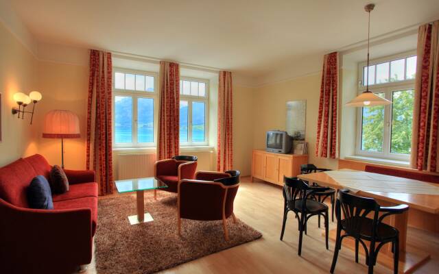 Romantik Residenz Ferienwohnungen Hotel Im Weissen Rössl