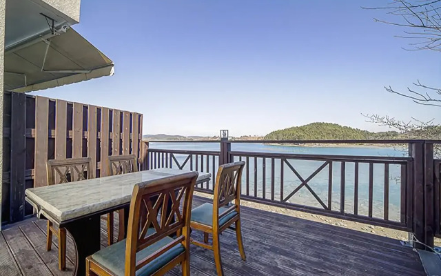 Sacheon Bito Pension