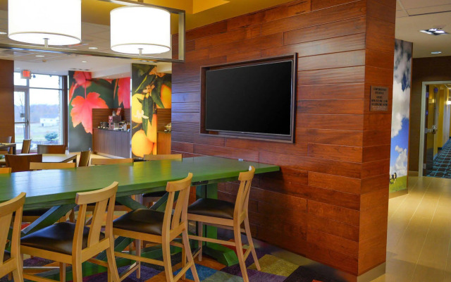 Fairfield Inn & Suites Canton South