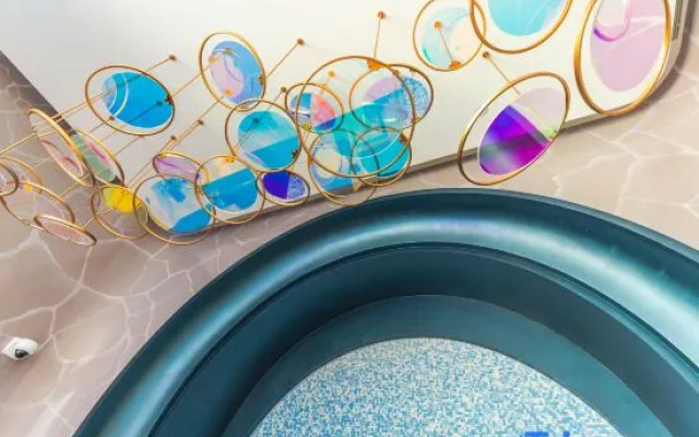 Shanghai Jinqiao Haichang Penguin Resort Hotel