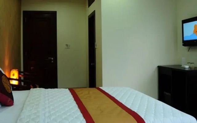 Canh Buom Hotel