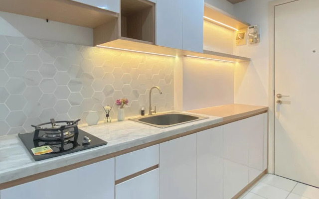 Good Deal And Strategic Studio At Patraland Urbano Apartment