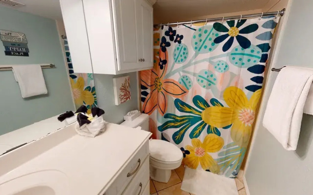 Seascape 2306 1 Bedroom Condo by RedAwning