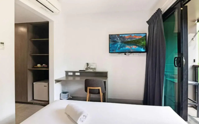 Ibis Darwin Airport Hotel