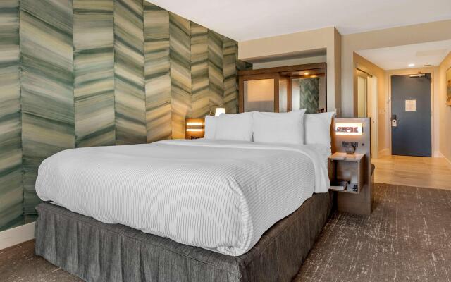 Cambria Hotel Ocean City - Bayfront