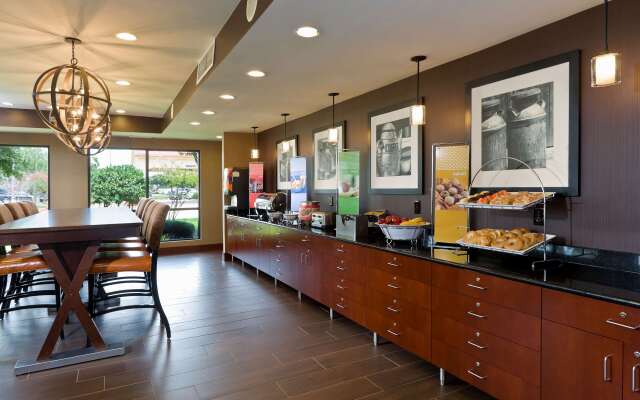 Hampton Inn Houston/Stafford