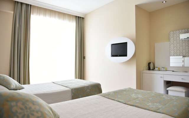 Sahra Su Holiday Village & Spa