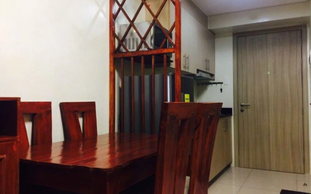 Breeze Residences Condo