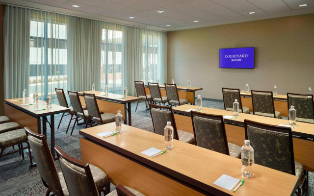 Courtyard by Marriott LaGrange