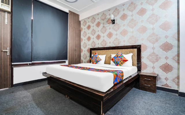 OYO Townhouse 1077 Hotel travel time