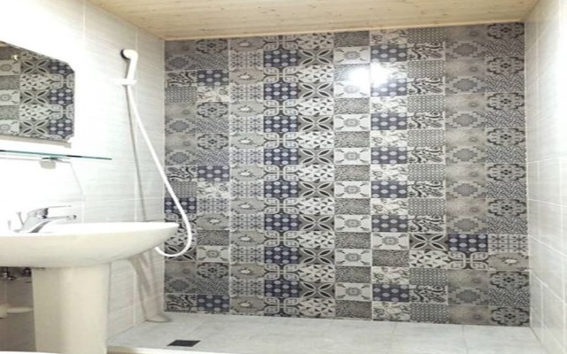 Tainan Zonghua Road Guest House