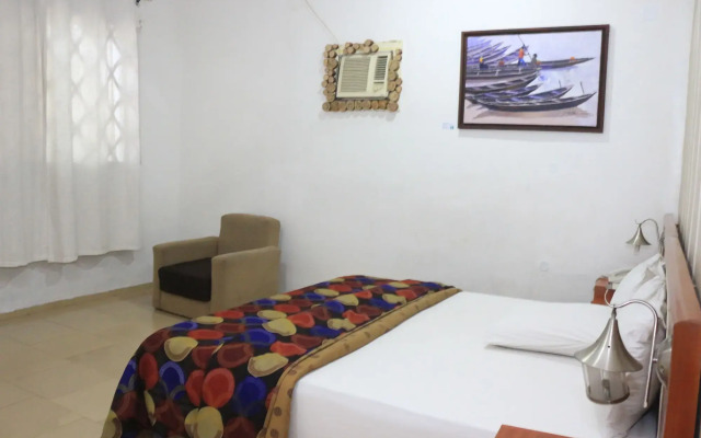 NatureMark Gallery and Guest House