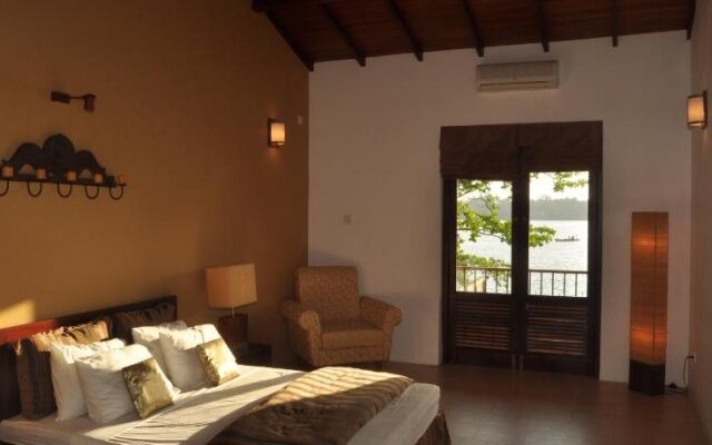 Bolgoda Lake Villa