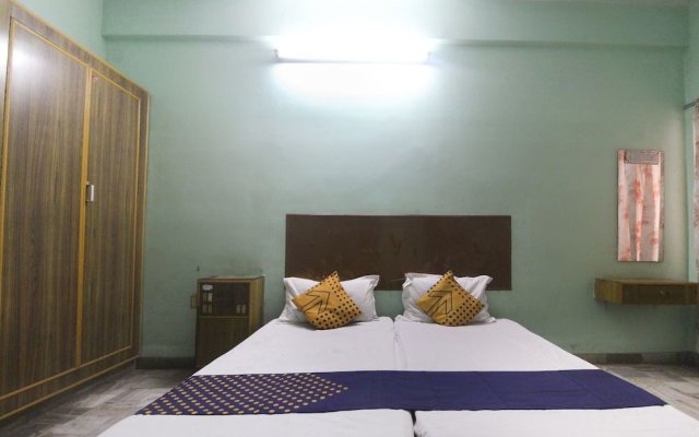 Spot On 62694 Hotel Maruthi