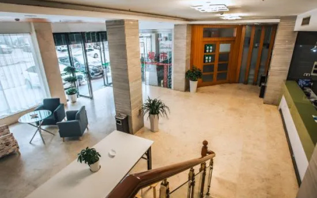 Sunshine Chain Hotel