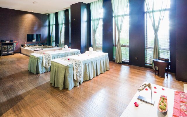 Shenzhen Castle Golf Hotel