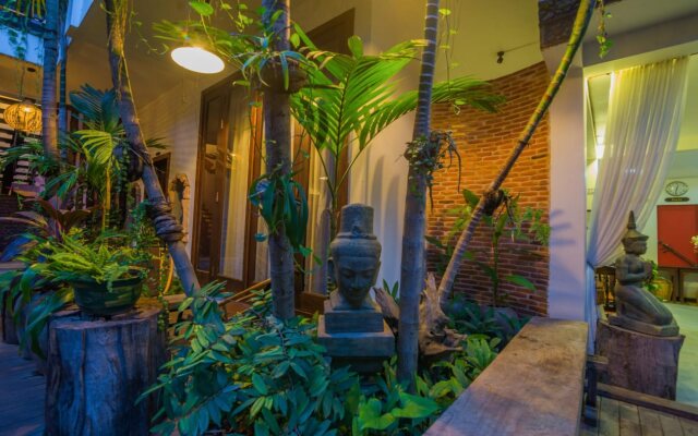 Cambana d'Angkor Suites