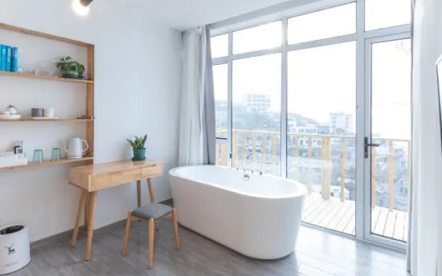 East Pole East Fushan Tata Sea View Home Stay