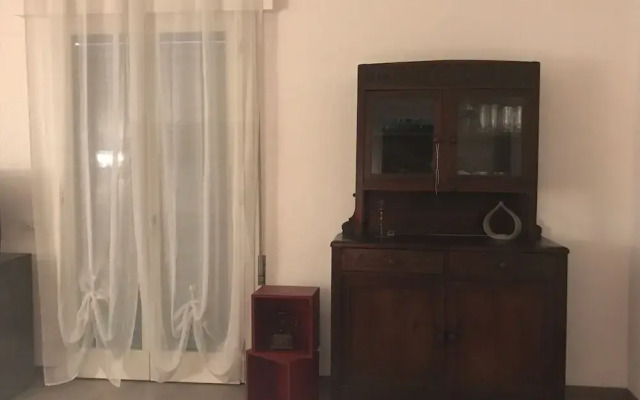 Emilio's House Located in a Quite and Residential Area