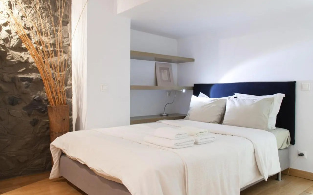 Homz Studios Neapolis