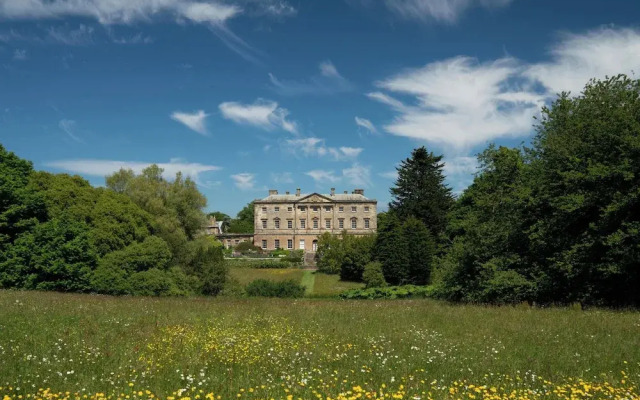 Whinstones at 4 The Villas