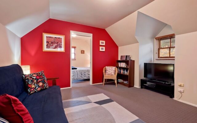 Bunyip Cottage