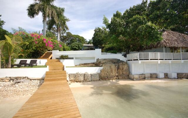 Culloden Cove, 5BR by Jamaican Treasures