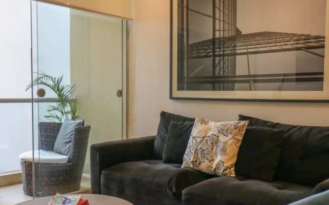 Lovely 3BR With Balcony in Miraflores