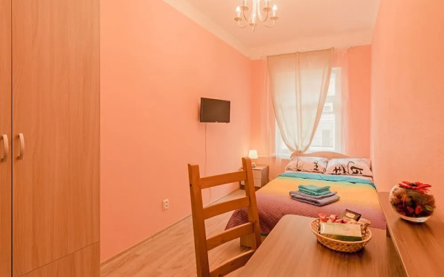 Apart-hotel on Marata 28