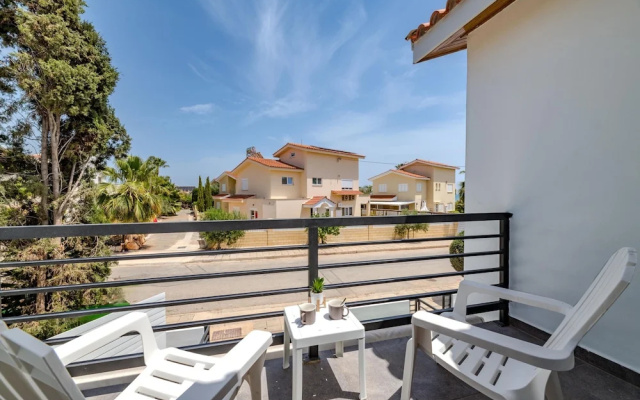 La Casa De Louie in Ayia Napa