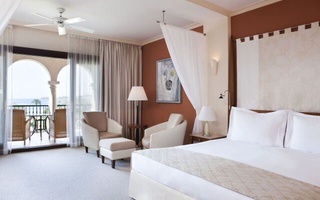 The St. Regis Mardavall Mallorca Resort