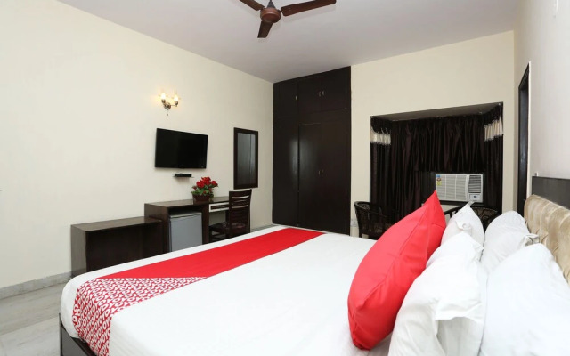 OYO 33359 Corporate Villa