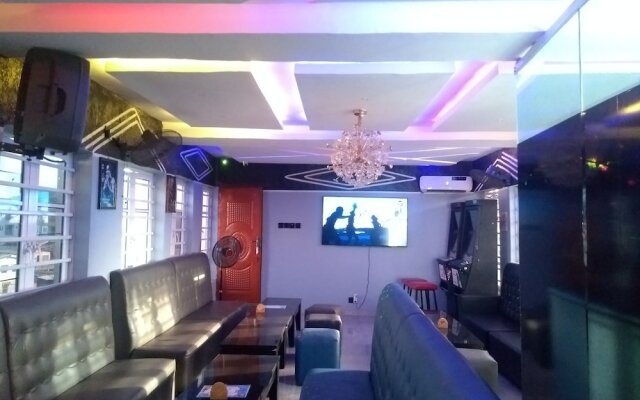 BLUE AO HOtEL