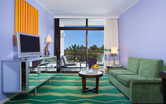 Seaside Palm Beach