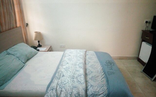 Orchard Hotel