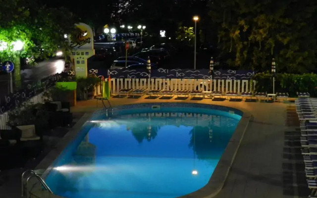 Hotel Senior