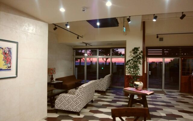 Sunset Beach Hotel
