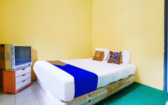 Spot On 91638 Anna Homestay Syariah – Guest Rooms – Bandung